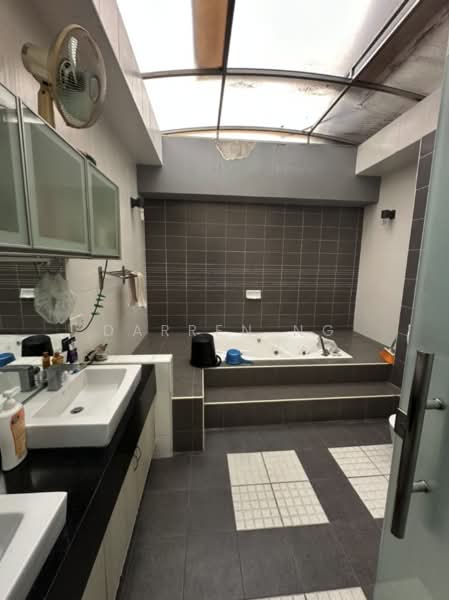 Zero-Lot Bungalow for Sale in USJ Heights (Subang Jaya) - Darren Ng - Bathroom - PropertyGuru.com.my