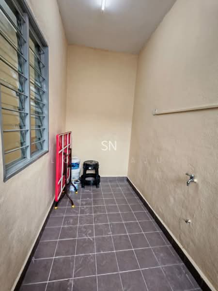 Pangsapuri untuk Dijual di Pangsapuri Akasia (Bandar Botanic) - Loga Raju - Interior - PropertyGuru.com.my