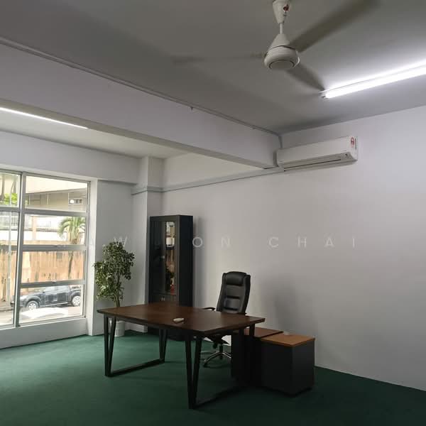 Kedai untuk Disewa di Kampung Baru Salak Selatan (Salak South) - Yaw Bon Chai - Interior - PropertyGuru.com.my