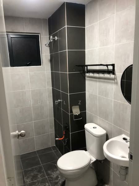 Servis Apartment untuk Dijual di JRK Senesta - Nurul Zyra - Bathroom - PropertyGuru.com.my