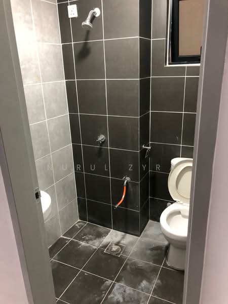 Servis Apartment untuk Dijual di JRK Senesta - Nurul Zyra - Bathroom - PropertyGuru.com.my