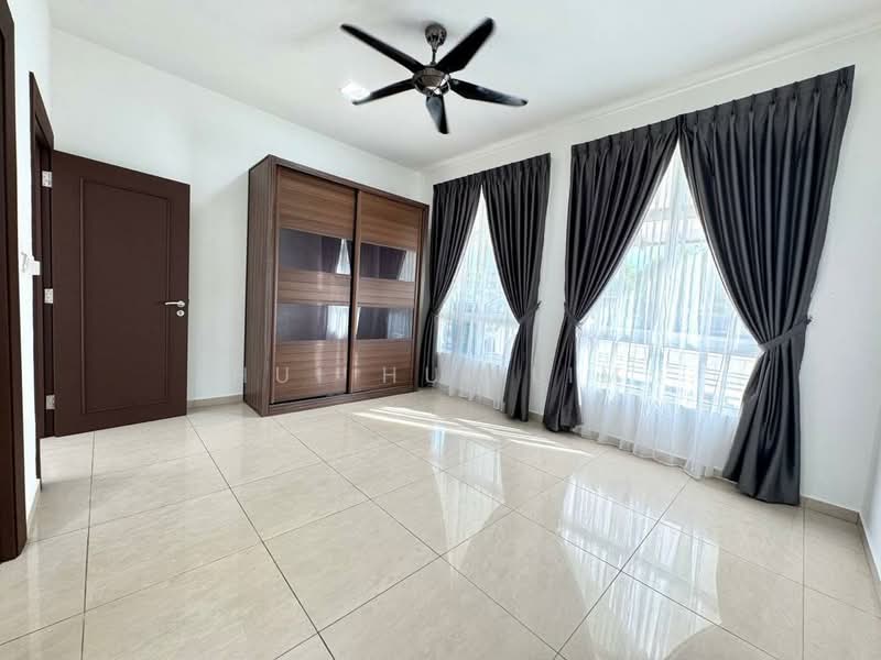 Bungalow for Rent in Iskandar Puteri (Nusajaya) (Johor) - Hui Hui Lim - Bedroom - PropertyGuru.com.my