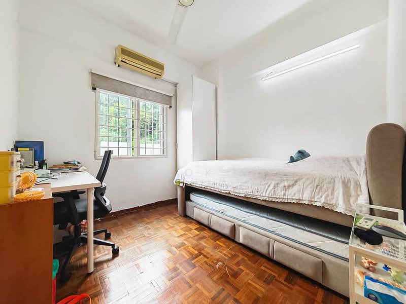 Pangsapuri untuk Dijual di Sri Teratai Apartment - Chow Kok Toong - Bedroom - PropertyGuru.com.my