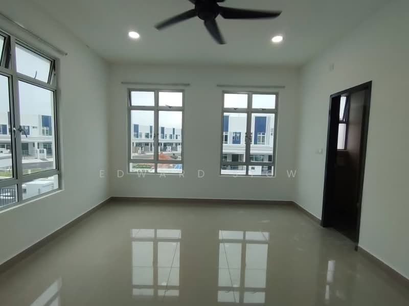 Rumah Teres 2 Tingkat untuk Disewa di Iskandar Puteri (Nusajaya) (Johor) - Edward Siow - Living Room - PropertyGuru.com.my