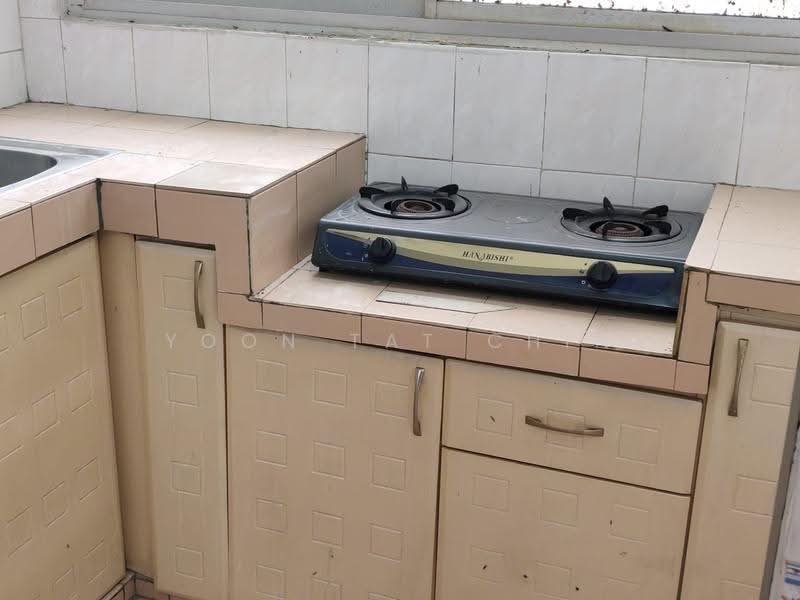Apartment for Rent at Pangsapuri Sri Mekar - Yoon Tat Chin - Kitchen - PropertyGuru.com.my
