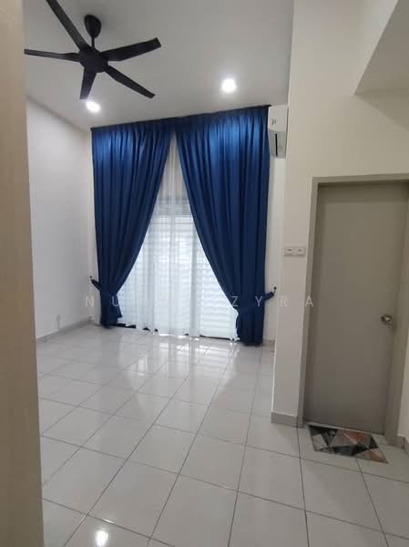 Rumah Teres 2 Tingkat untuk Dijual di Semenyih (Selangor) - Nurul Zyra - Living Room - PropertyGuru.com.my