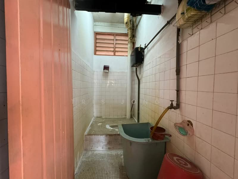 Apartment for Sale at Merak Apartment - Tris Jong - Bathroom - PropertyGuru.com.my