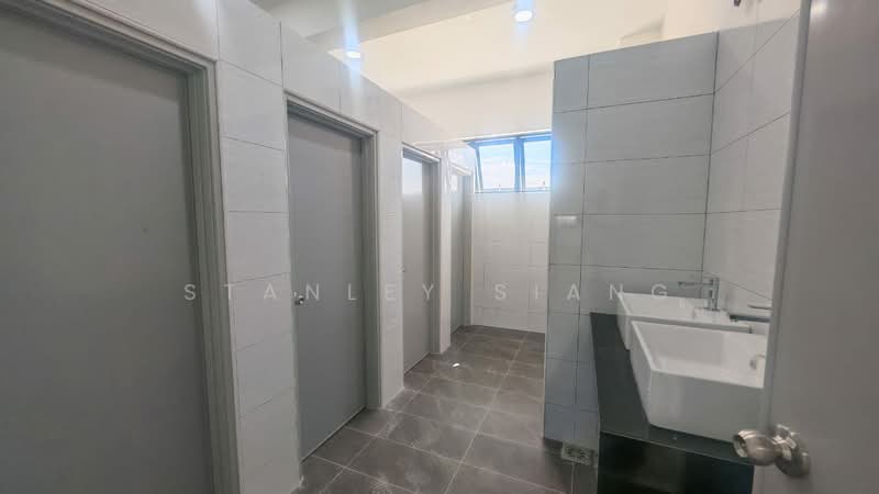 Detached Factory for Rent in Senai (Johor) - Stanley Siang - Bathroom - PropertyGuru.com.my