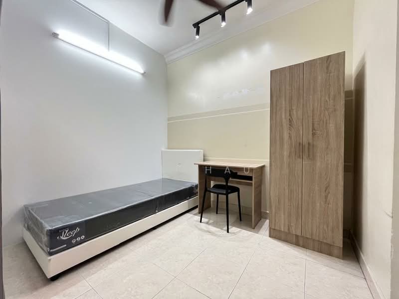 Kondominium untuk Disewa di Koi Tropika - Chi Hau - Bedroom - PropertyGuru.com.my