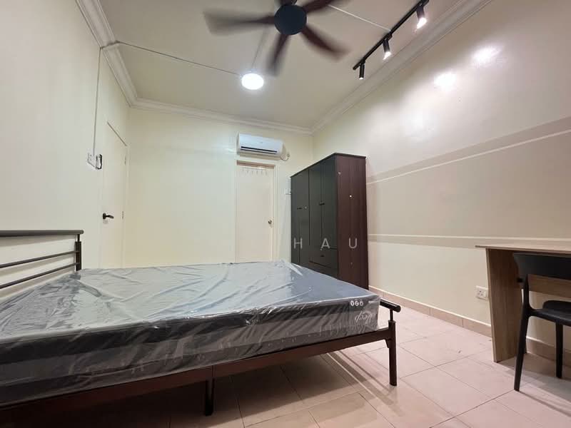 Kondominium untuk Disewa di Koi Tropika - Chi Hau - Bedroom - PropertyGuru.com.my