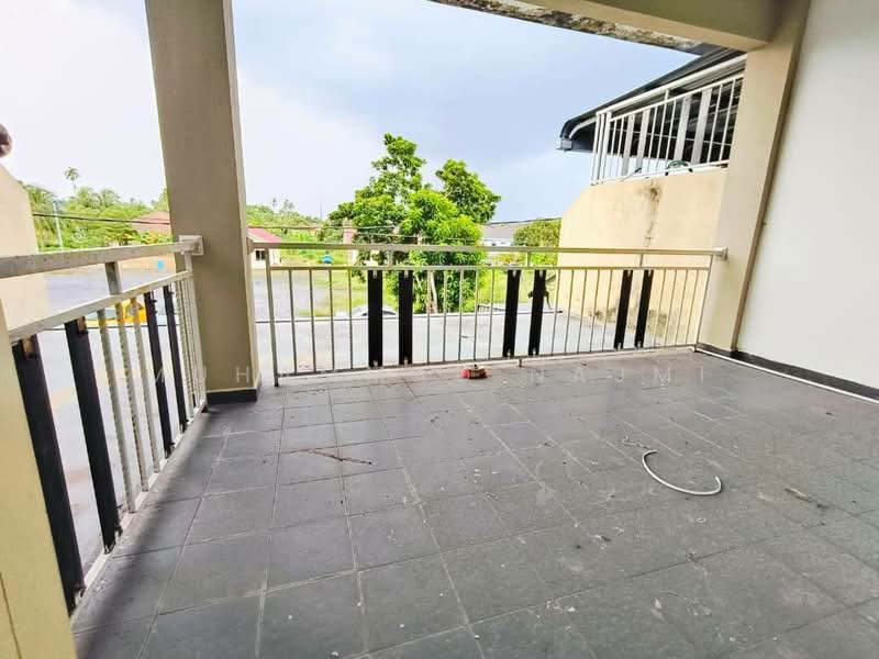 2-storey Terraced House for Sale in Dungun (Terengganu) - Muhammad Najmi - Balcony - PropertyGuru.com.my