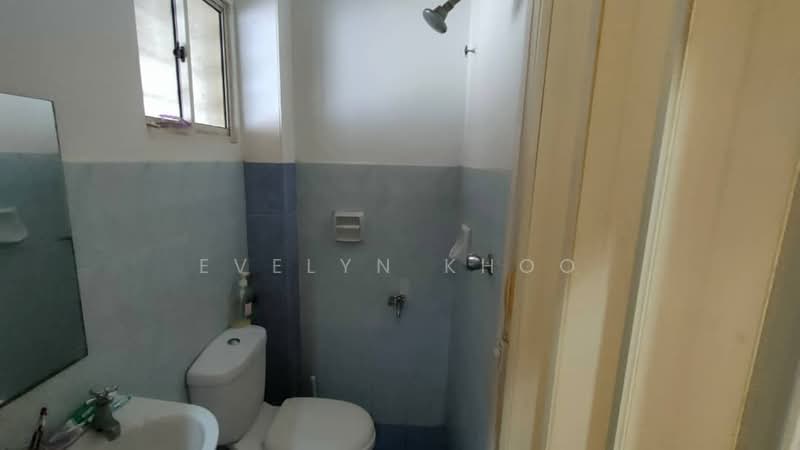 Rumah Teres 2 Tingkat untuk Dijual di Saujana Damansara (Damansara Damai) - Evelyn Khoo - Bathroom - PropertyGuru.com.my