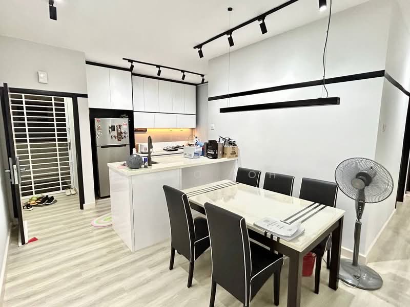 Service Residence for Sale at ARC @ Austin Hills - Nikko Soh - Kitchen - PropertyGuru.com.my
