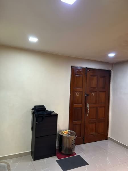 Flat for Sale at Medan Batu Caves - Kent Goey - Entrance - PropertyGuru.com.my