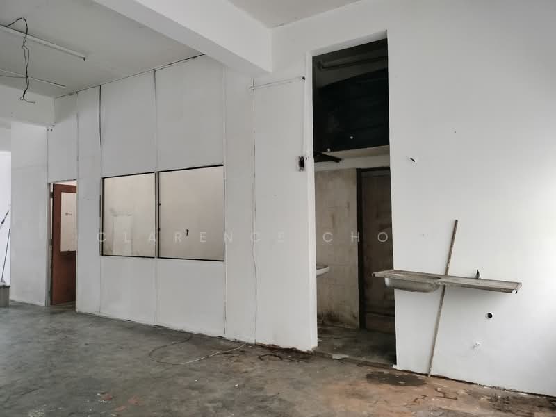Shop / Office for Rent in Taman Puncak Jalil (Seri Kembangan) - Clarence Chong - Interior - PropertyGuru.com.my