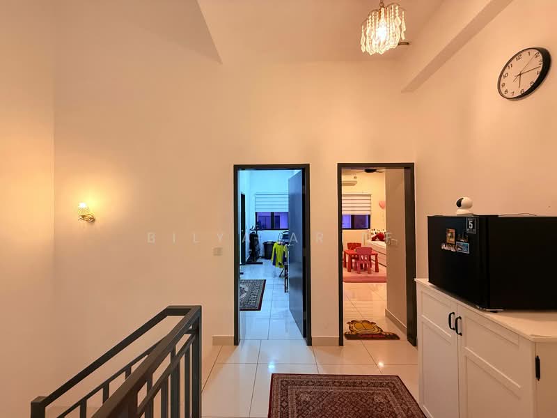 Rumah Teres 2 Tingkat untuk Dijual di Alam Sari (Bangi) - BILYA ARIFF - Corridor - PropertyGuru.com.my
