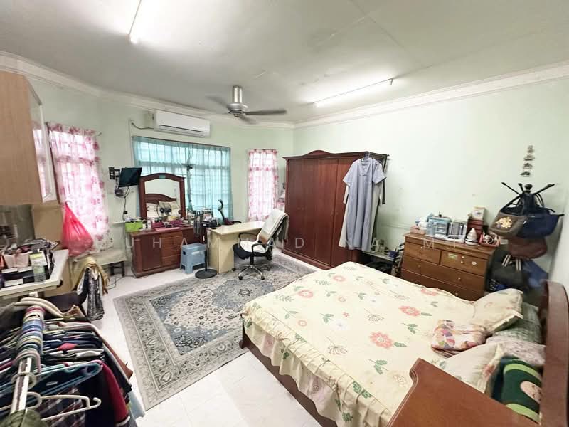 Bungalow for Sale in Bandar Baru Kerteh (Kerteh) - Muhammad Najmi - Bedroom - PropertyGuru.com.my