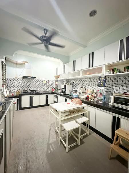 Bungalow for Sale in Bandar Baru Kerteh (Kerteh) - Muhammad Najmi - Kitchen - PropertyGuru.com.my