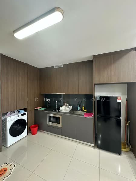 Condominium for Rent at Grand Medini - Louis Khow - Kitchen - PropertyGuru.com.my