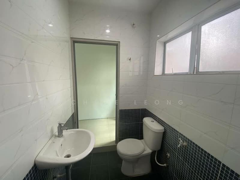 2-storey Terraced House for Sale in Medan Klebang Sentosa (Chemor) - Michele Leong - Bathroom - PropertyGuru.com.my