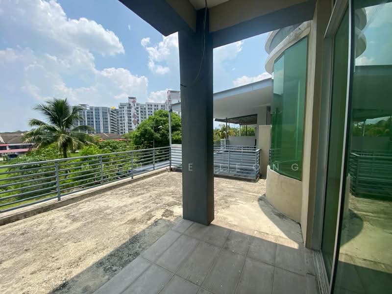 2-storey Terraced House for Sale in Medan Klebang Sentosa (Chemor) - Michele Leong - Balcony - PropertyGuru.com.my