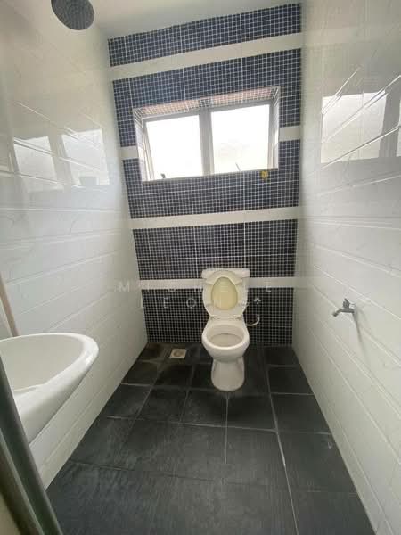 2-storey Terraced House for Sale in Medan Klebang Sentosa (Chemor) - Michele Leong - Bathroom - PropertyGuru.com.my