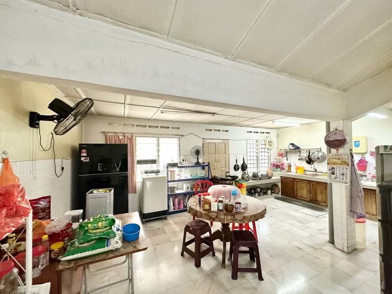 Rumah Teres 2 Tingkat untuk Dijual di Taman Sri Hijau (Rawang) - Evelyn Khoo - Kitchen - PropertyGuru.com.my