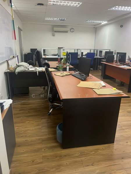 Shop / Office for Sale in Jalan Klang Lama (Old Klang Road) (Kuala Lumpur) - Chris Tye - Interior - PropertyGuru.com.my