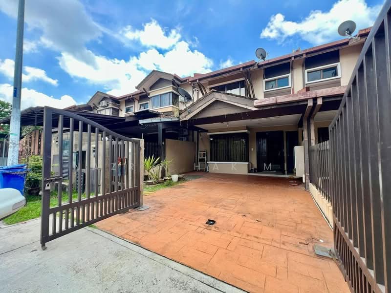 2-storey Terraced House for Sale in Seksyen 27 (Shah Alam) - Nazrin Hakimin - Exterior - PropertyGuru.com.my