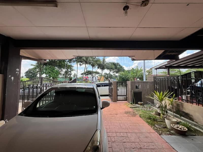 2-storey Terraced House for Sale in Seksyen 27 (Shah Alam) - Nazrin Hakimin - Exterior - PropertyGuru.com.my