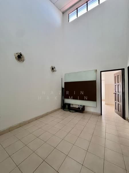 2-storey Terraced House for Sale in Seksyen 27 (Shah Alam) - Nazrin Hakimin - Interior - PropertyGuru.com.my