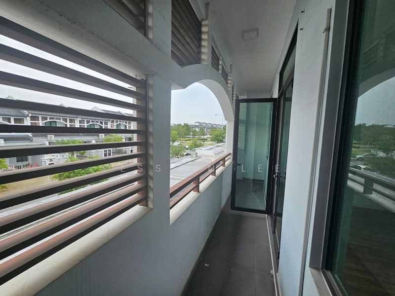 2-storey Terraced House for Sale in Eco Majestic (Semenyih) - Jesslyn Lee - Balcony - PropertyGuru.com.my