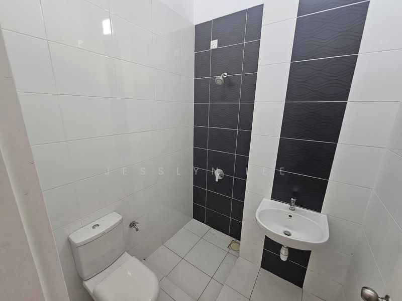 2-storey Terraced House for Sale in Eco Majestic (Semenyih) - Jesslyn Lee - Bathroom - PropertyGuru.com.my