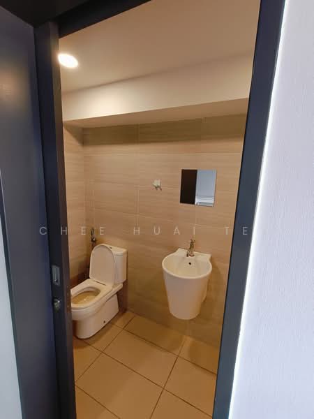 Servis Apartment untuk Dijual di Pinnacle Kelana Jaya - Chee Huai Tey - Bathroom - PropertyGuru.com.my