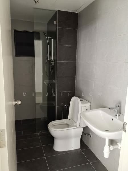 Kondominium untuk Dijual di Trinity Lemanja - Mr Jeff Low - Bathroom - PropertyGuru.com.my