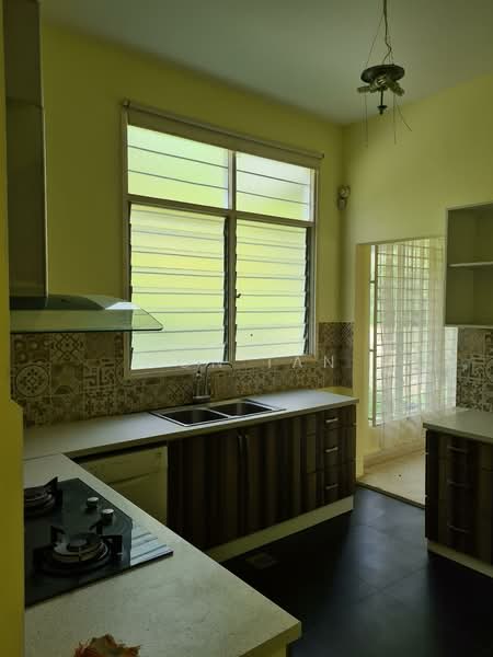 Bungalow for Sale in Bukit Damansara (Damansara Heights) - Hon Ian - Kitchen - PropertyGuru.com.my