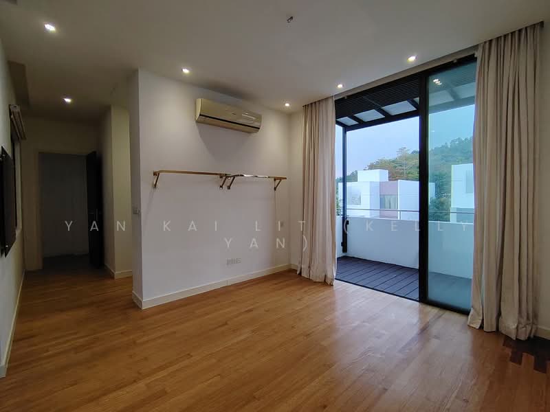Rumah Banglo untuk Dijual di Ampang Jaya (Ampang) - Yan Kai Lit (Kelly Yan) - 2nd Bedroom attached Balcony - PropertyGuru.com.my