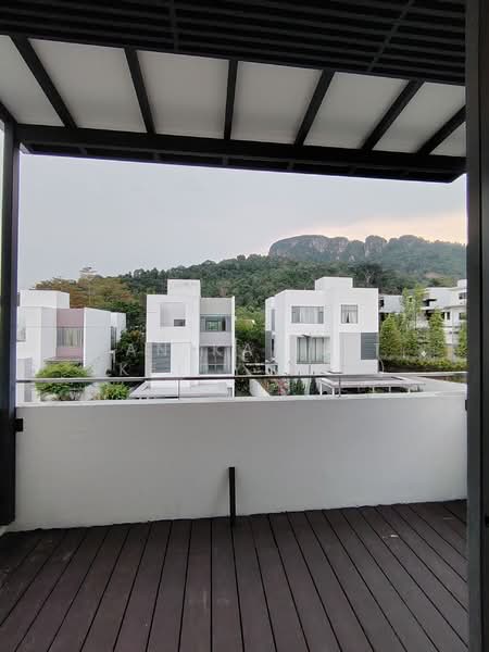 Rumah Banglo untuk Dijual di Ampang Jaya (Ampang) - Yan Kai Lit (Kelly Yan) - Balcony open to mountain view - PropertyGuru.com.my