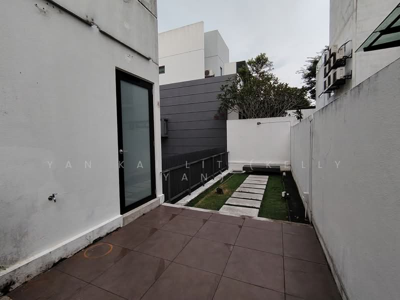 Rumah Banglo untuk Dijual di Ampang Jaya (Ampang) - Yan Kai Lit (Kelly Yan) - Backyard - PropertyGuru.com.my