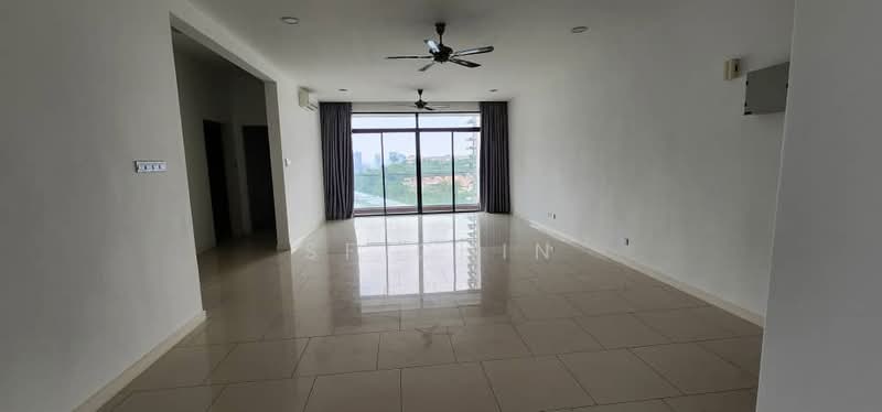 Kondominium untuk Dijual di Seri Puteri Hills Town Villa & Condominium - SF Chin - Living Room - PropertyGuru.com.my