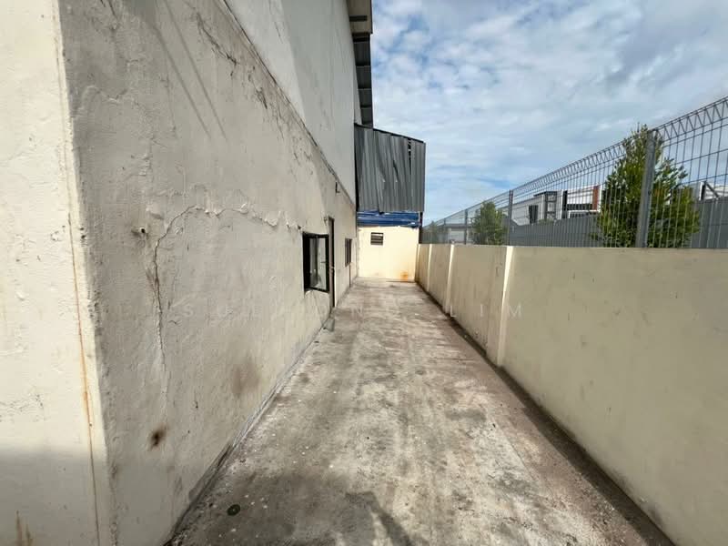 Semi-D Factory for Sale in Klang (Selangor) - Suefong Lim - Exterior - PropertyGuru.com.my