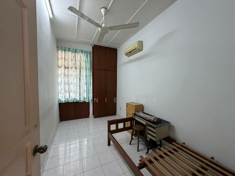 Rumah Teres 1 Tingkat untuk Dijual di Taman Molek (Johor Bahru) - Annie Tee - PropertyGuru.com.my