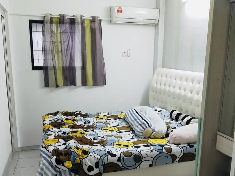 Condominium for Sale at Villa Condominium - Kent Lai - Bedroom - PropertyGuru.com.my