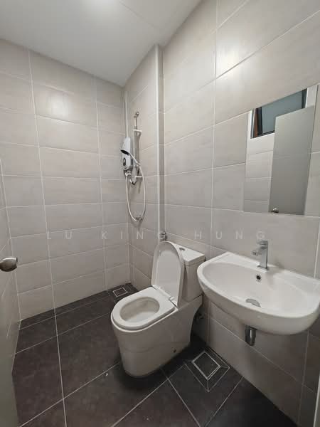 Service Residence for Rent at Flexis @ One South - Lu King Hung - Bathroom - PropertyGuru.com.my