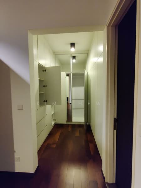 Condominium for Rent at The Breezeway - Kim Chew - Corridor - PropertyGuru.com.my