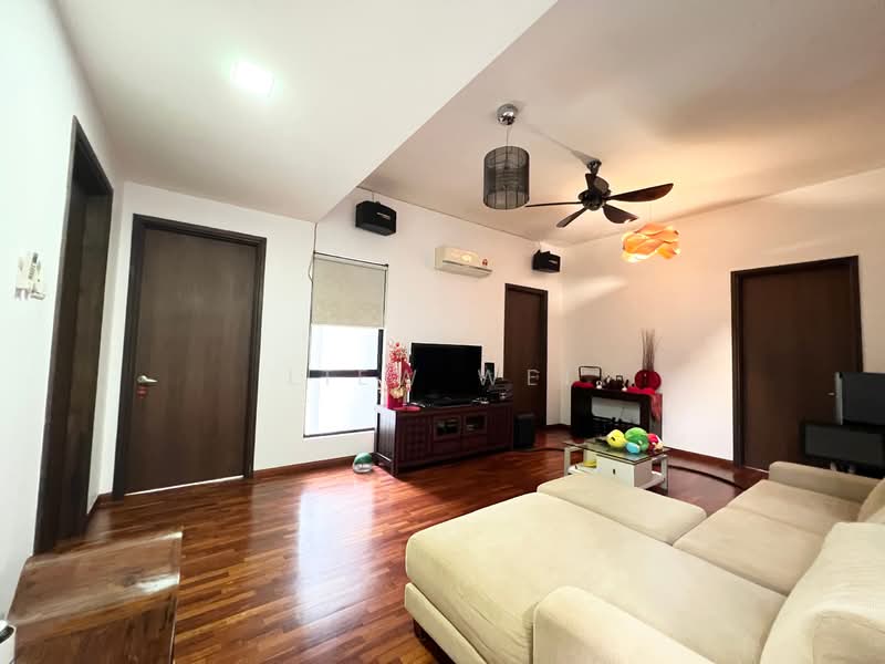 Rumah Berkembar untuk Dijual di Bandar Sungai Long (Selangor) - Wei Liew - Living Room - PropertyGuru.com.my