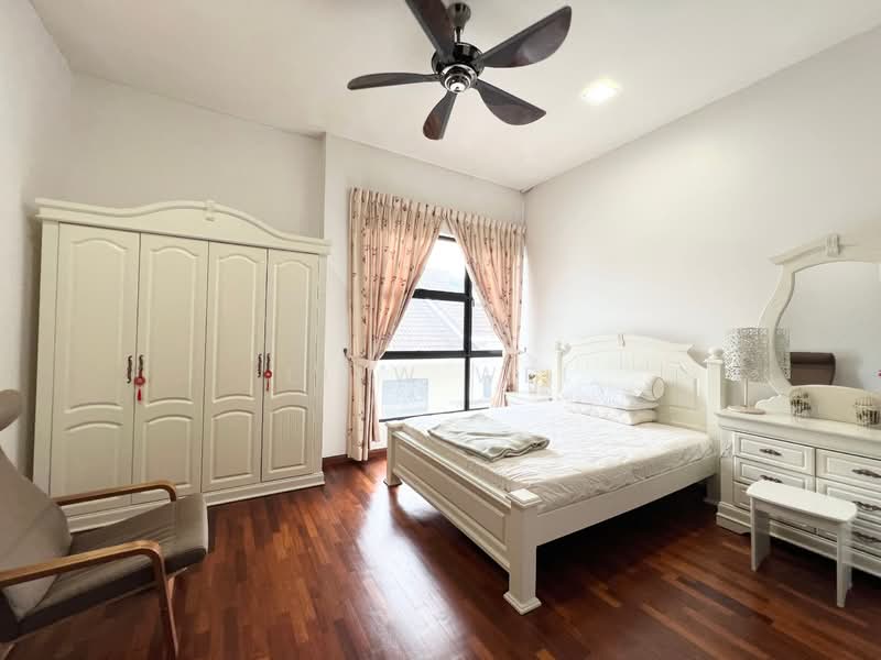 Rumah Berkembar untuk Dijual di Bandar Sungai Long (Selangor) - Wei Liew - Bedroom - PropertyGuru.com.my
