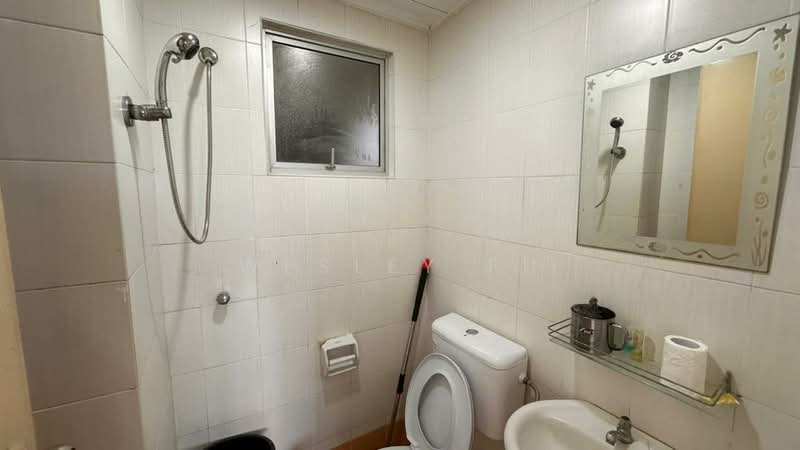 Apartment for Rent at Serdang Villa Apartment - Wesley Fu - Bathroom - PropertyGuru.com.my