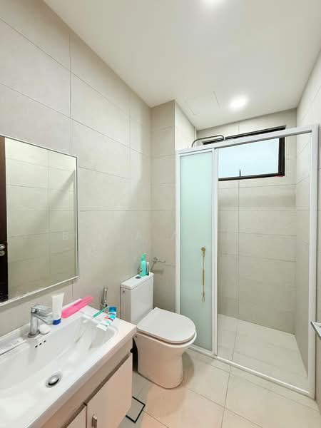 3-storey Terraced House for Sale in Cyberjaya (Selangor) - BILYA ARIFF - Bathroom - PropertyGuru.com.my
