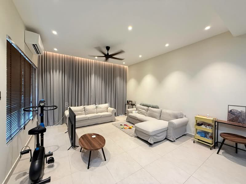 3-storey Terraced House for Rent in Cyberjaya (Selangor) - BILYA ARIFF - Living Room - PropertyGuru.com.my